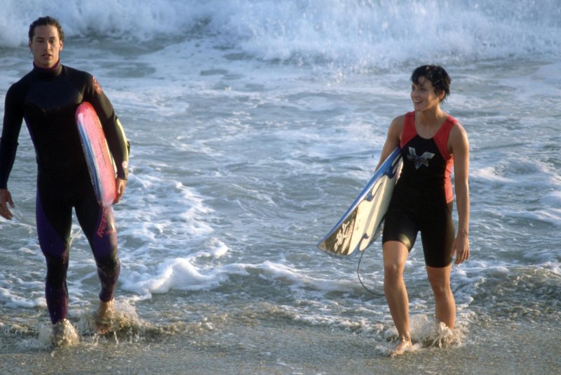 ‘Point Break’ star Lori Petty can still ‘smell the water’ after 35 years